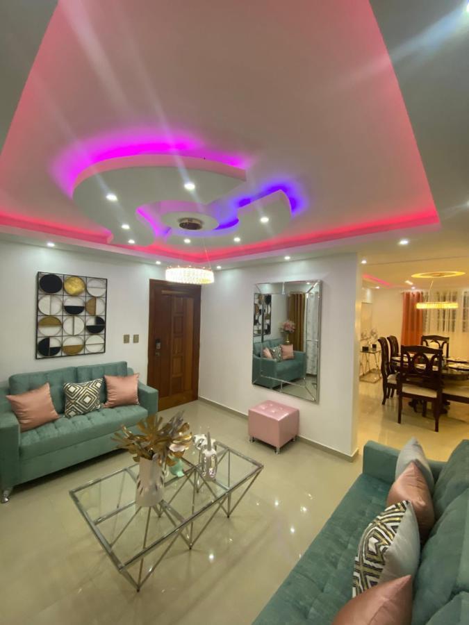 Vip Home サンティアゴ・デ・ロス・カバリェロス エクステリア 写真